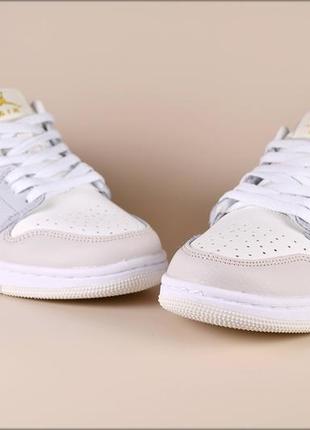 Женские кроссовки  air jordan low beige3 фото