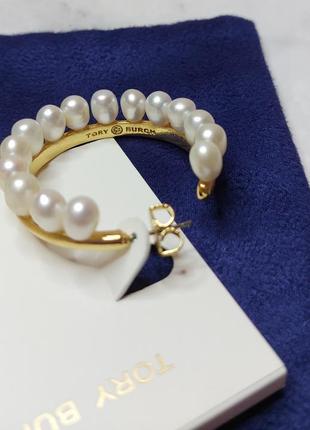 Серьги кольца с натуральным жемчугом, tory burch, позолота 18к