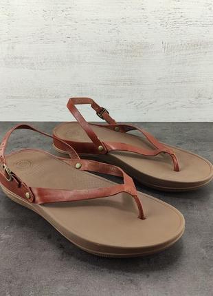 Сандалі fitflop. верх шкіра. розмір 39