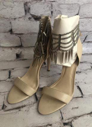 Босоніжки nine west беж