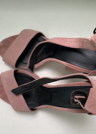 Босоніжки шкіра