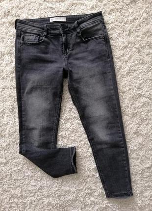 Стильні жіночі джинси кропперы zara 36 (26) в прекрасному стані