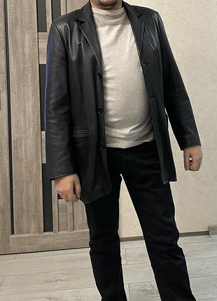 Шкіряна куртка чоловіча