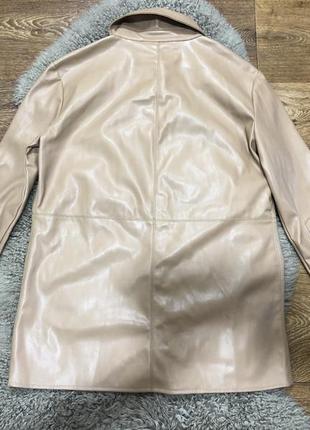 Шикарный пиджак ветровка из эко кожи zara8 фото