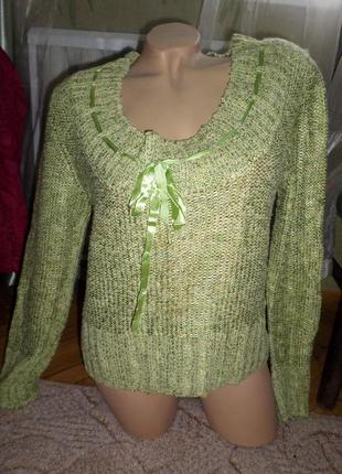 Дизайнерский свитерок салатового цвета  от модного дома rito
