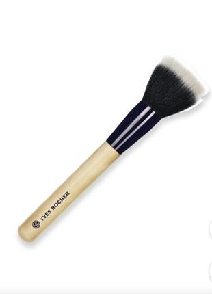 Кисть с двойным ворсом для тонального крема