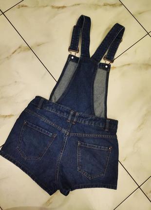 Комбинезон-шорты джинсовый new look xs (6/36) отл.сост.7 фото