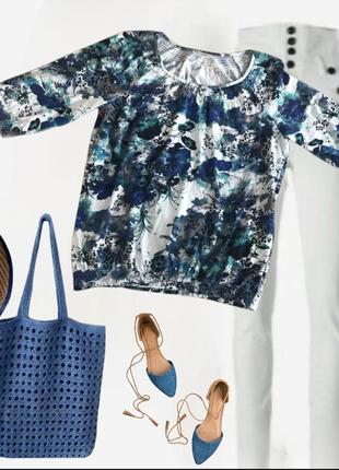 Красивая,качественная  кофточка рисунок акварель