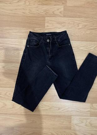 Жіночі джинси