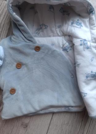 Теплая мягкая велюровая куртка с капюшоном на новорожденного3 фото