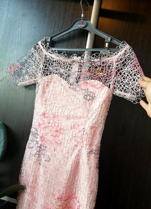 Шикарне, нове, оригінальне, стильне плаття сукня квіти сітка. paper dolls2 фото