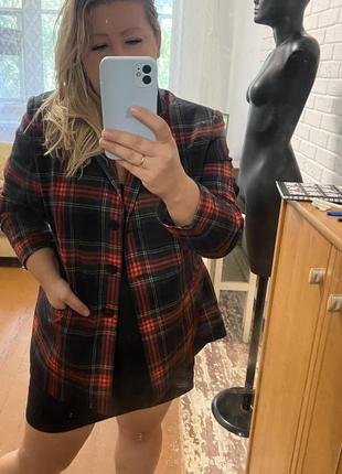 Шикарний якісний шерстяний піджак, жакет в клітинку