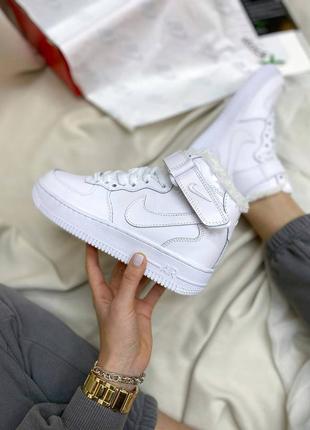 Зимові кросівки nike air force 1 high white