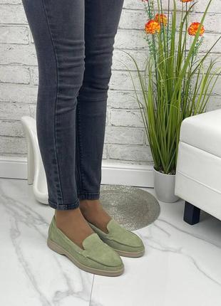 Женские замшевые оливковые туфли2 фото