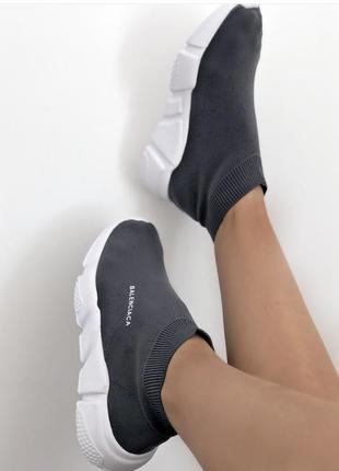 Жіночі кросівки легкі, тканинні шкарпетки на білій підошві сірі1 фото