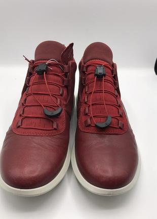 Оригінальні кросівки ecco