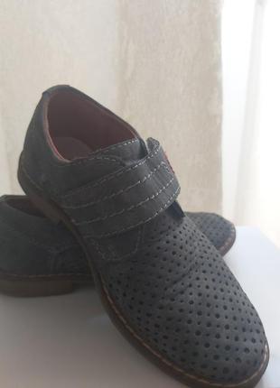 Туфлі класичні