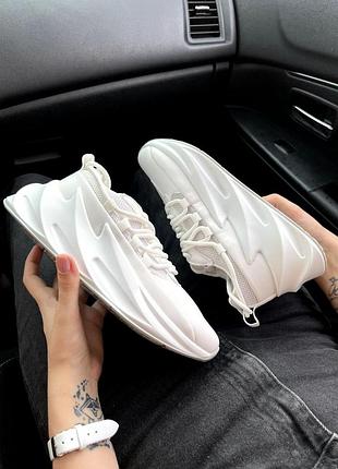 Круті кросівки в стилі adidas