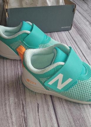 Кроссовки детские new balance2 фото