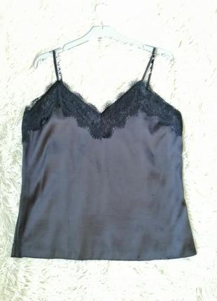 Майка топ блуза атлас з мереживом невеликий дефект внизу розійшовся шов оздоблювальний є одна невели