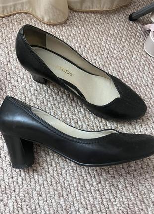 Кожаные туфли