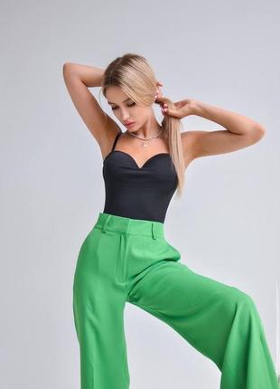 Женские длинные классические свободные зелёные брюки из костюмной ткани с разрезами внизу с м л 44 46 48 s m l3 фото