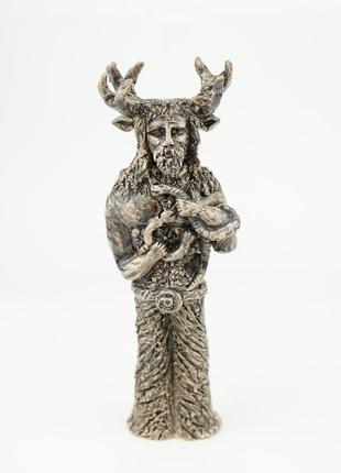 Статуэтка рогатый бог викка статуэтка оберег викканский бог кельтское божество1 фото