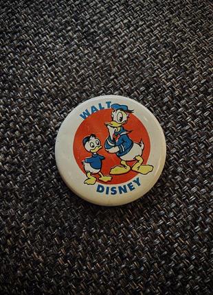 Значок disney винтаж