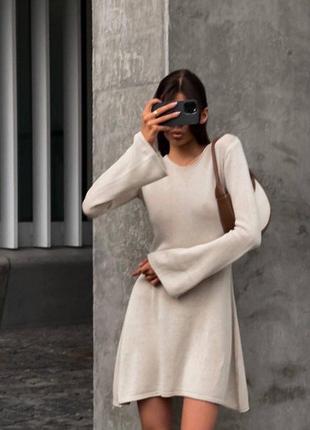 Ніжна сукня