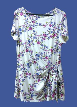 Дуже красива футболка