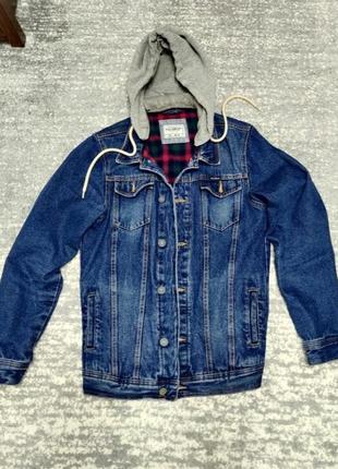 Джинсовці pull and bear