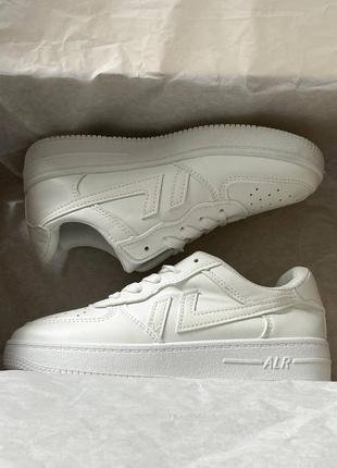 Кросівки жіночі nike