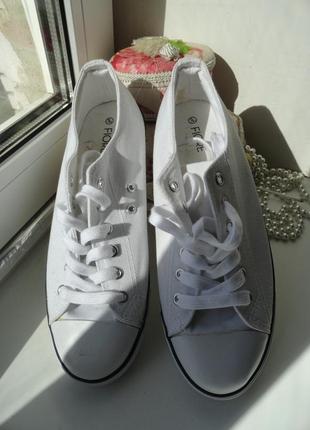 Белоснежные кедики