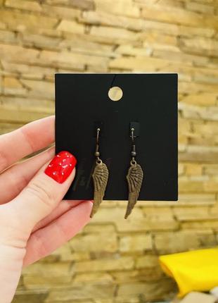 Сережки крылья