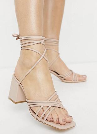 Босоніжки на зав‘язках босоножки з завязками на щиколотке