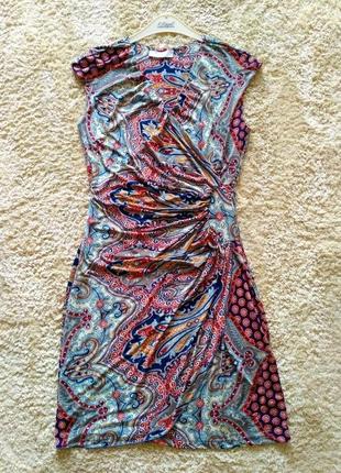 Плаття стрейч з різнокольоровим прінтом1 фото