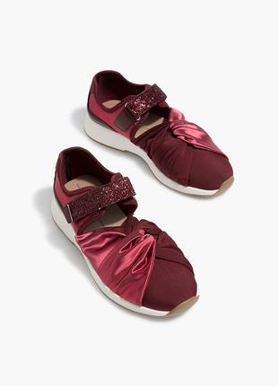 Стильні жіночі кросівки stradivarius іспанія