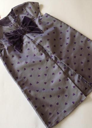 Нарядное платье в сердечки