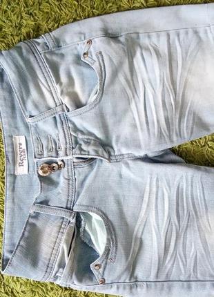 Шорти джинсів