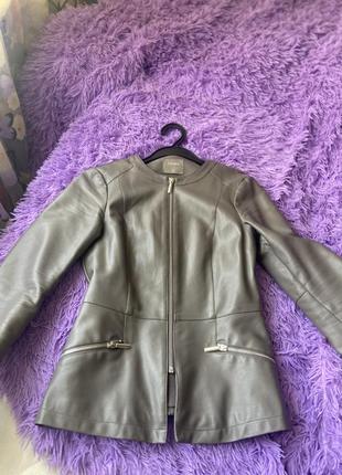 Шкіряна куртка xs