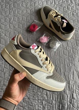 Кросівки чоловічі nike air jordan 1 low x travis scott/кроссовки мужские найк аир джордан 1 трэвис скотт