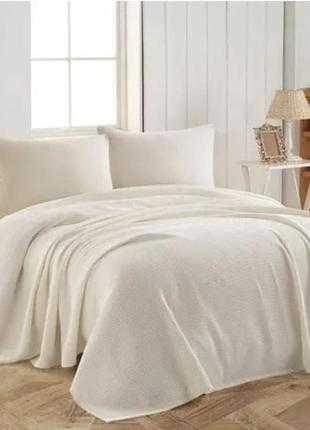 Комплект постельного белья однотонное с вафельным покрывалом  тм "modalita" простынь на резинке1 фото