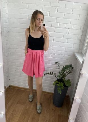 Яскрава спідниця