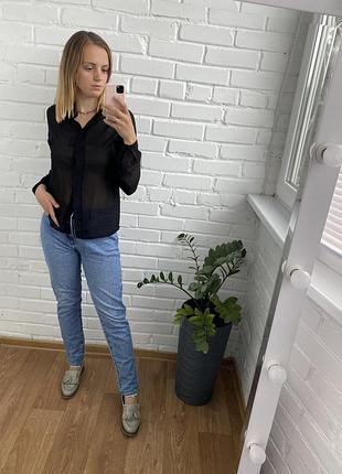 Прозора чорна блуза