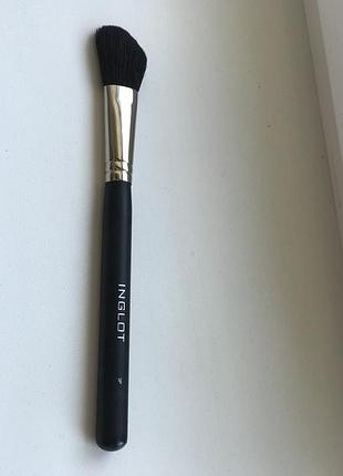 Кисть inglot