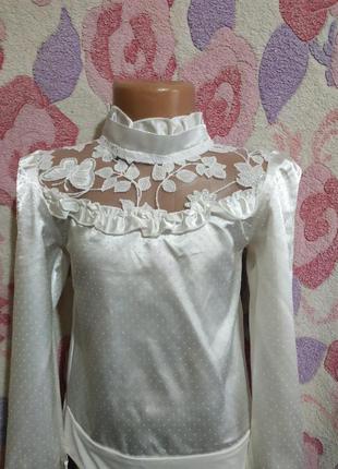 Нарядная блузка
