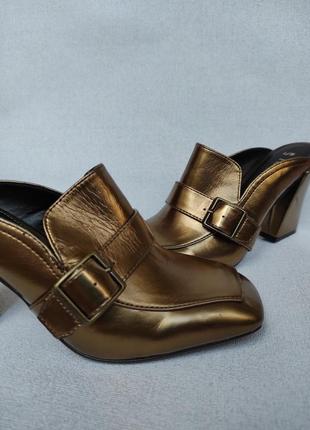 Туфли на широком каблуке без задников с квадратным носком