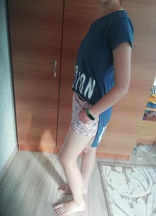 Крута футболка розмір с-м