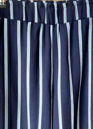 Штаны кюлоты темно синие в полоску от h&m9 фото