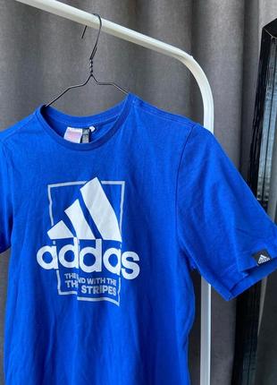 Футболка адідас adidas синя жіноча з великим лого логотипом2 фото